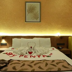 https://sky-penta-residency.kerala-hotels.net