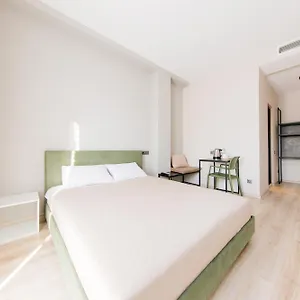 Doors Hotel